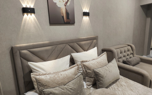 Квартира NATALI Aparts 108.2