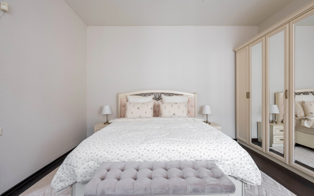 Квартира Дизайнерская Двушка в Самом Центре Недалеко от Метро