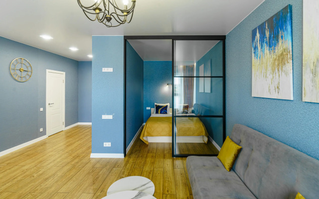 Vidovaya S Panoramnymi Oknami Na Naberezhnoy Reki Flat