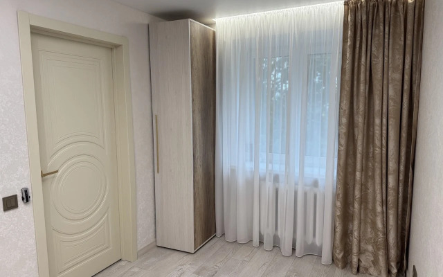 Samy Tsentr - Vsyo Peshkom Flat