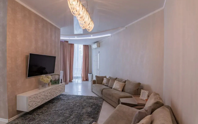 Na Krasnogvardeyskoy Ulitse, 38AlitA Flat