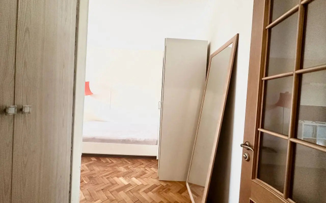 Dvukhkomnatnye U Metro Sokol Apartments