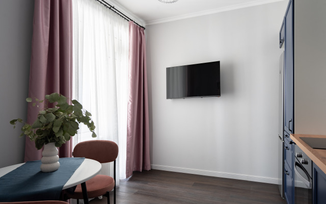 Ryadom s Ligovskim prospektom Apartments