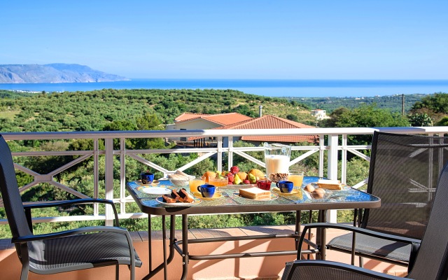 Aqua Mare Villa Heated Pool