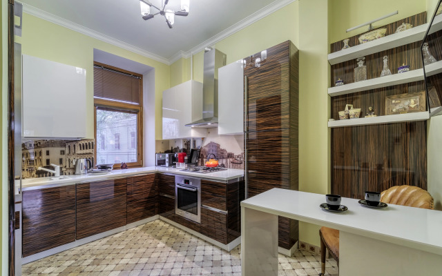 Апартаменты Превосходная квартира у парка Горького