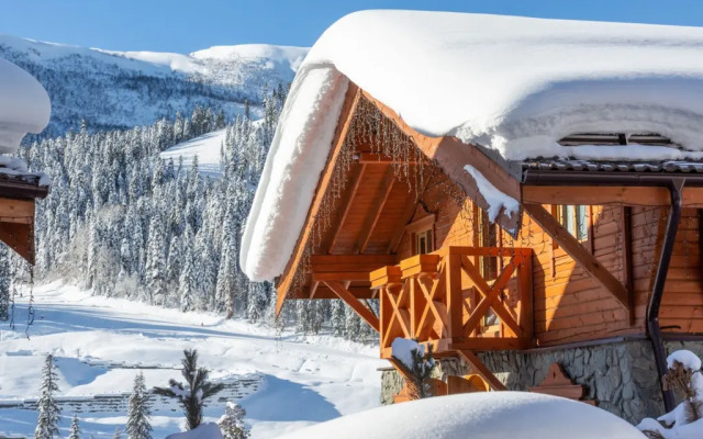 Отель Архыз Роял Резорт энд Спа