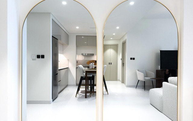 Апартаменты Keyrock Living Seaview Stay at Emaar Beachfront