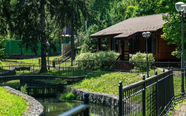 Iksha Uchbno-ozdorovitelnyi centr