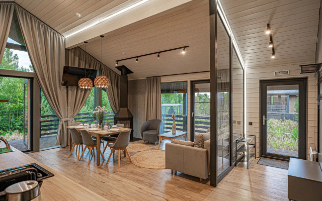 Отель Русские сезоны Эмбиент парк