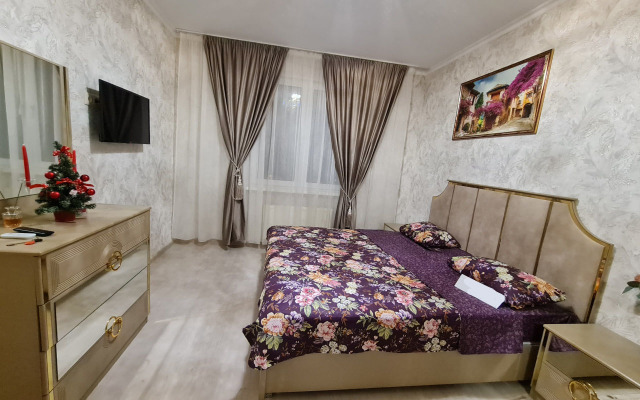 Na Ulitse Kuryzhova 13 (313) Flat