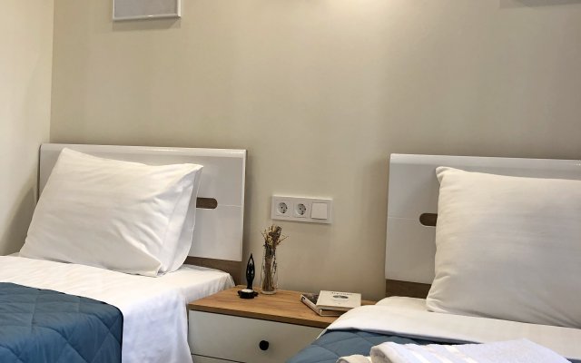 Апартаменты Лето возле Аэропорта на 2 гостя