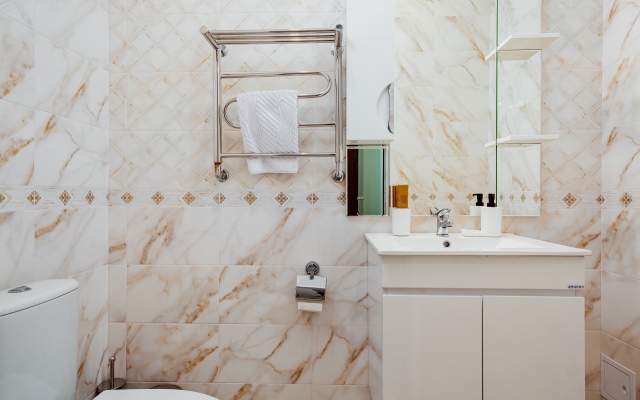 V Esto-Sadke Apartments