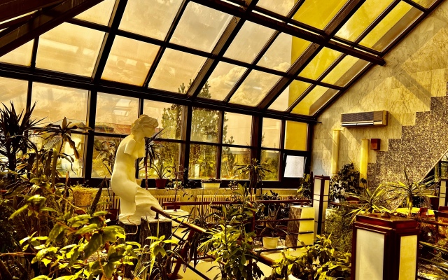 Adriya Hotel