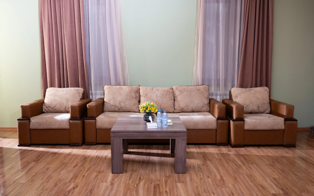 Welcome Malibu Apartments