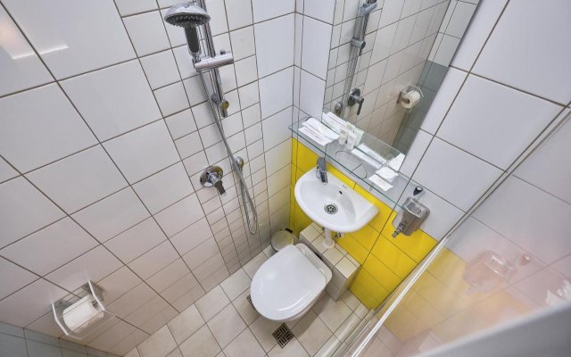Kapsulnyij Hotel StritArt