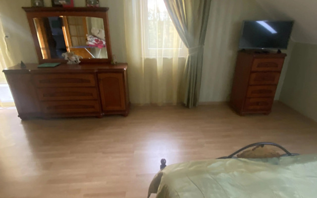 Частный дом Большой дом возле Светлогорска