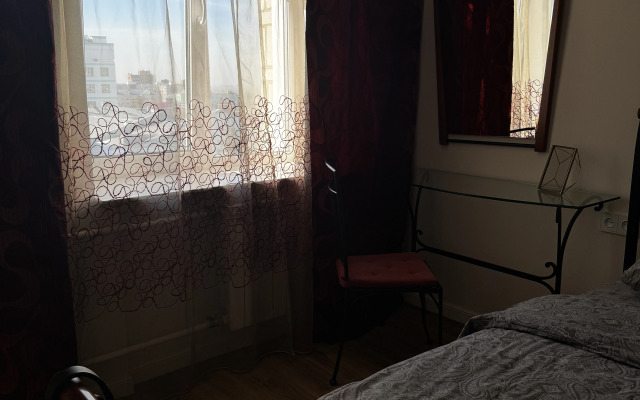 Квартира Hugge Place | у ЖД Вокзала