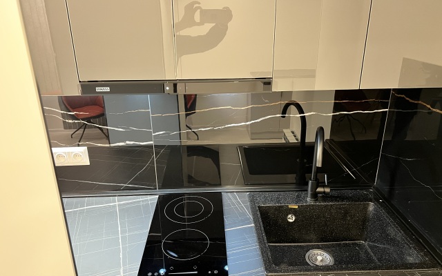 Tiny Modern Home In 1st Floor, Saryan Apartments