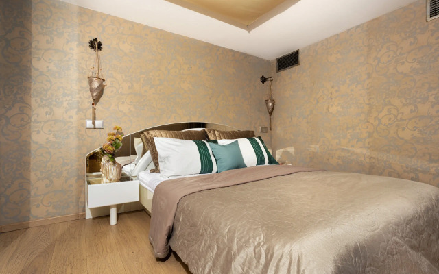 Апартаменты MyhomeYourhome на Таврической 11