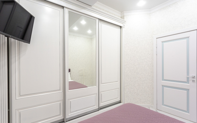 Апартаменты Red Apartments Светлана Парк Ассоль