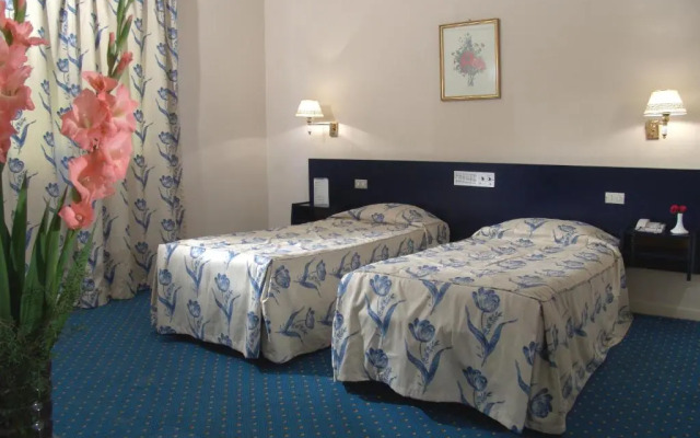 Отель Concorde Dokki