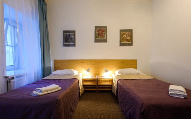 Pushkinskaya 8 Living quarters