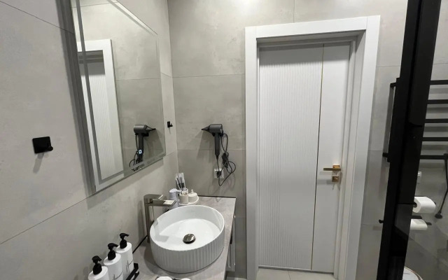 Апартаменты на Аделя Кутуя 100