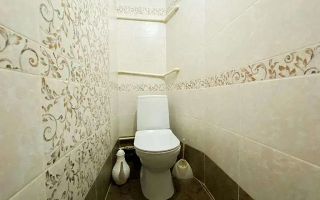Na Ulitse Stepana Kuvykina, 8 Flat