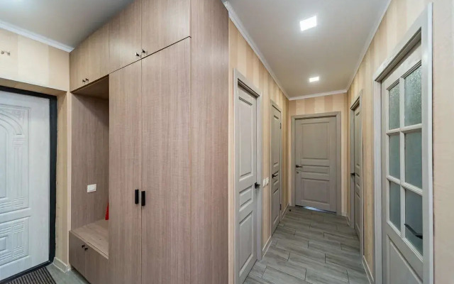 Na Ulitse Zhukova 17b Apartments