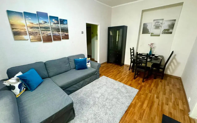 Квартира Уютная двухкомнатная на Большой Почтовой