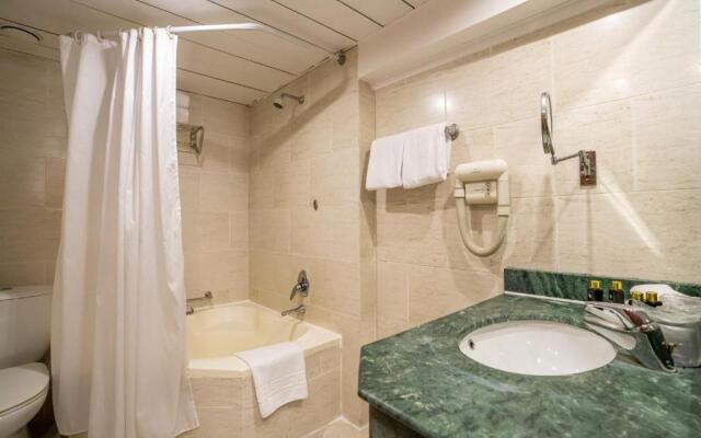 Azal Pyramids Hotel