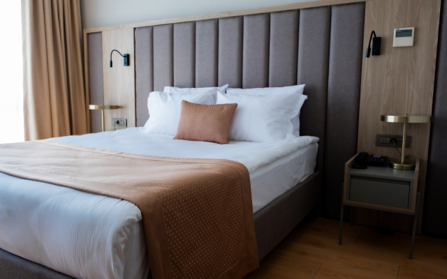 Renex Hotel