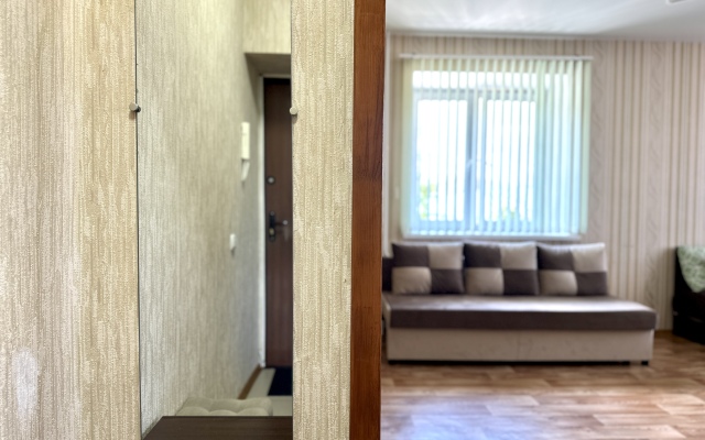 v novostroyke s balkonom Apartments