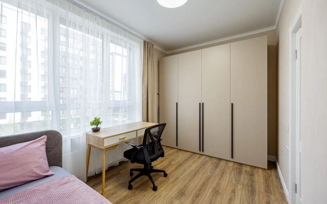 Flat Uyutnaya Kvartira S 3 Spalnyami Flat