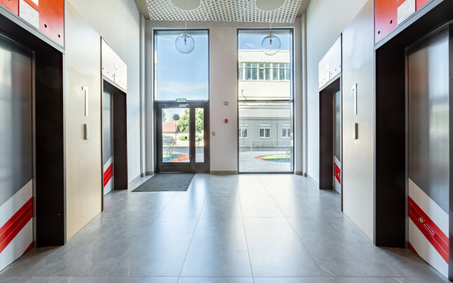 Like Kirovsky Avenir Flat 1