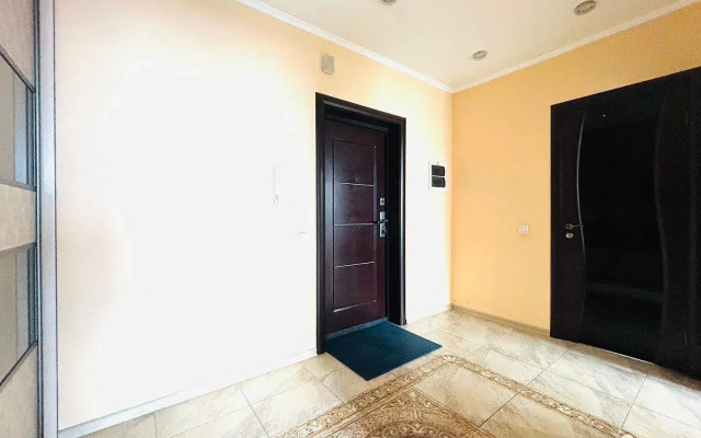 Квартира Рядом с Торговым Центром