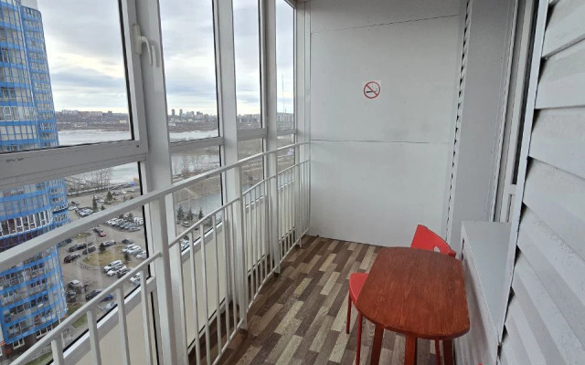 Апартаменты в Белых Росах с видом на реку