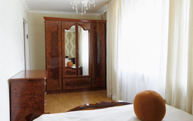 Квартира на Просп Победа Революции Д. 130а