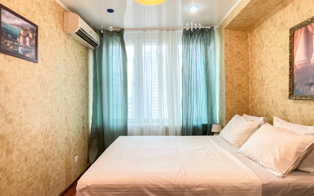 Komfortnaya Ryadom S Ekspotsentrom Flat