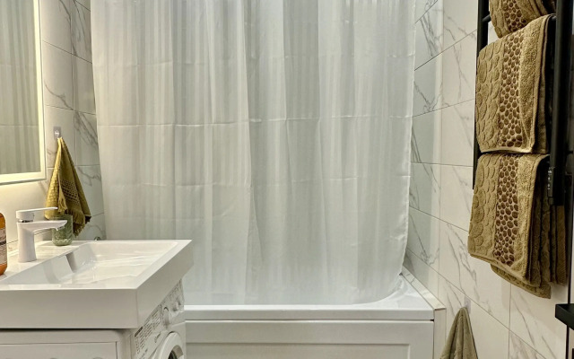 Izumrudnoye Shale 4 Etazh Flat