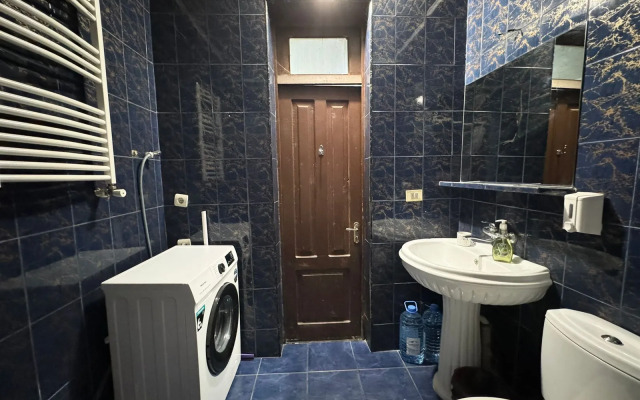 Апартаменты Nana's Apartment With Garden