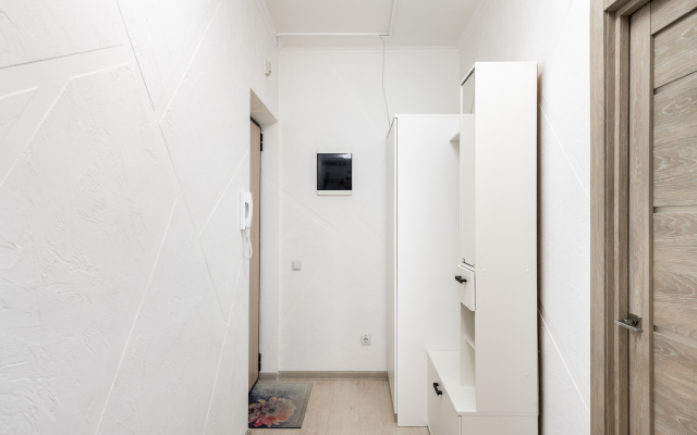 Gosti Lyubyat u metro Novoperedelkino Bezhevaya Flat