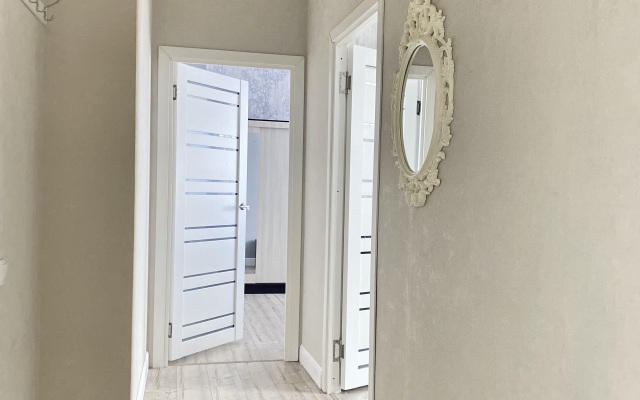 V Samom Tsentre Flat