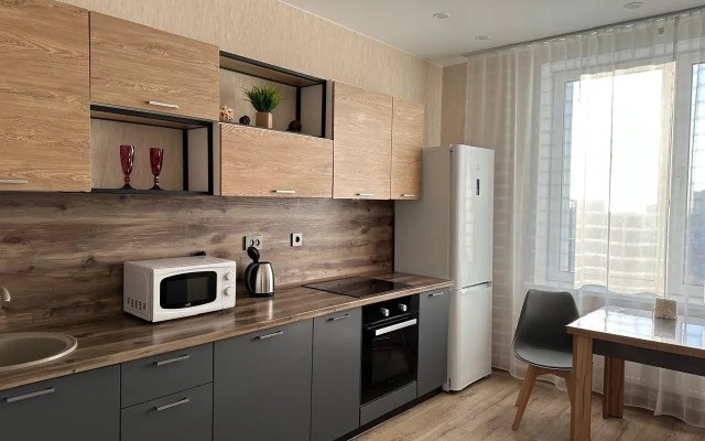 1ya studiya na ploschadi Kalinina, Dachnaya 42 Flat