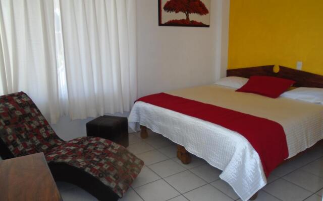 Отель Oasis Cuyutlán by Rotamundos