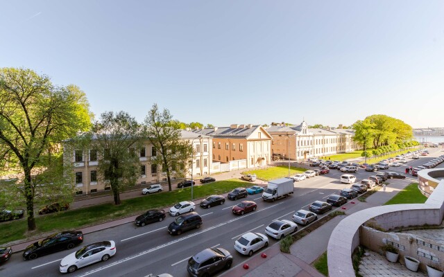 U Finlyandskogo Vokzala I Kreysera Avrory Apartments