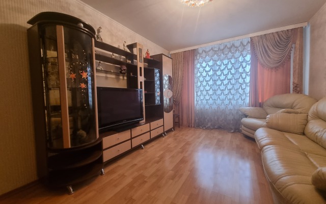 Apartamenty Uyutnaya 3komnatnaya Kvartira Na Pozharnoy