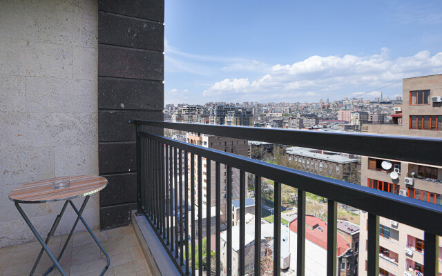 Stay Inn on Koghbatsi Str. 16-152 Apartments
