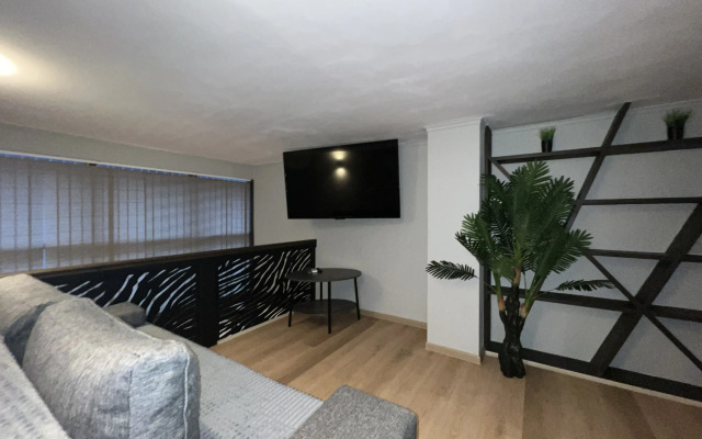 Dvukhurovnevye U Morya Apartments