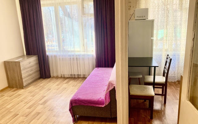 Апартаменты квартира на Малая Тульская 8